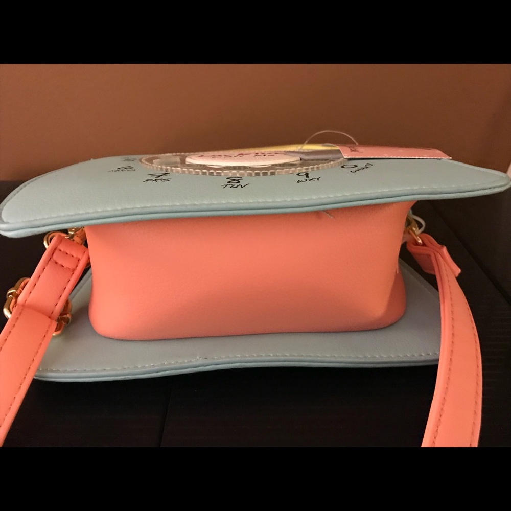 Luv Betsey Johnson Ringz Phone Crossbody Pastel - Picture 6 of 6